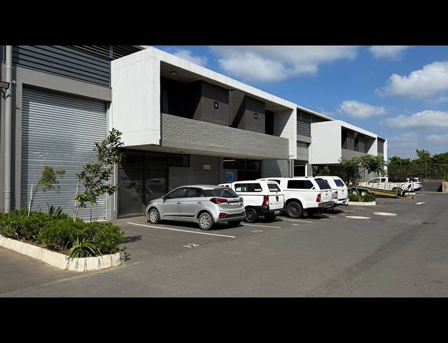 211M² FACTORY TO LET IN SHAKAS HEAD